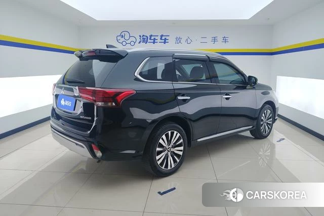 Mitsubishi  Outlander id 4238127 из Китая 16