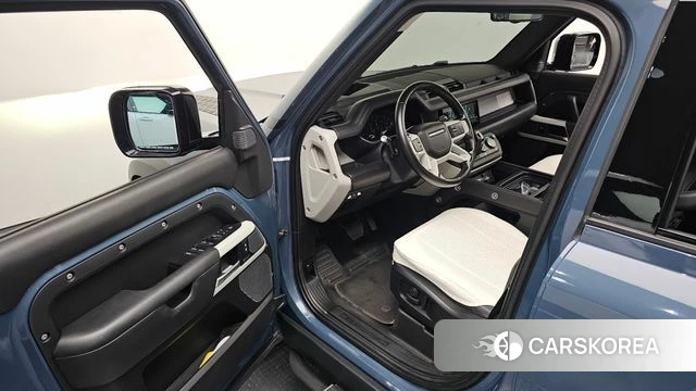 Land Rover Defender (L663) id 4619145 из Кореи 32