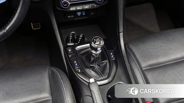 Hyundai Veloster (JS) id 3557605 из Кореи 19