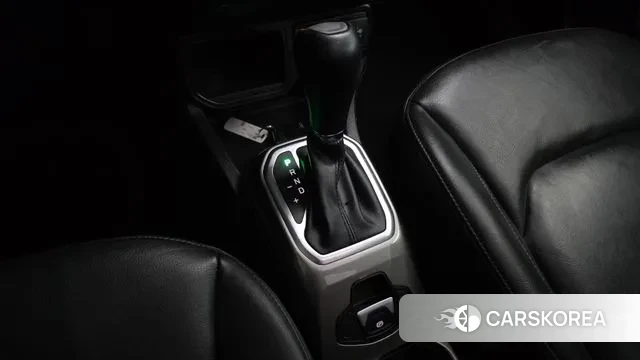 Jeep Renegade id 3324743 из Кореи 19