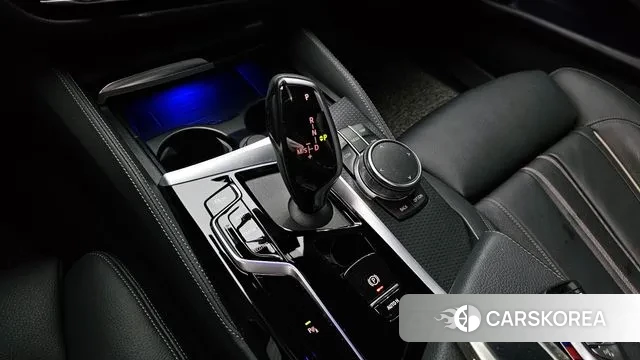 BMW 5 Series (G30) id 3043152 из Кореи 19