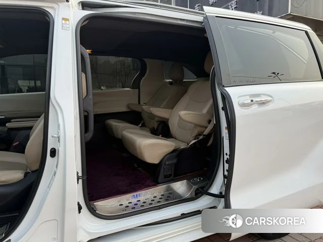 Toyota Sienna id 4262612 из Китая 9