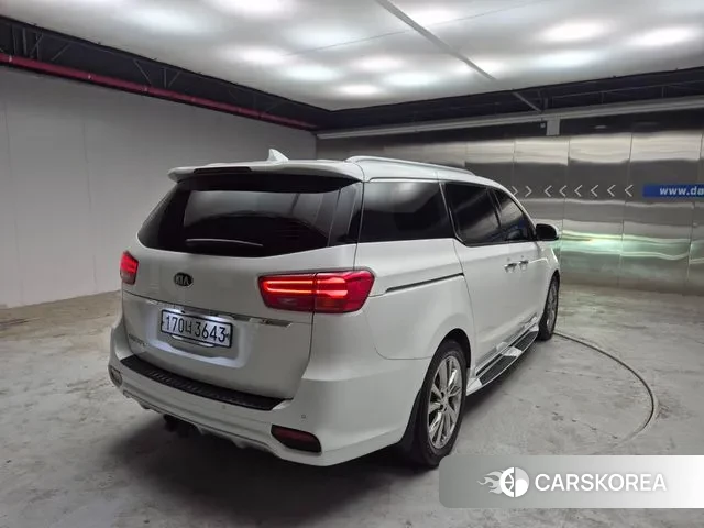 Kia The New Carnival id 3760546 из Кореи 19