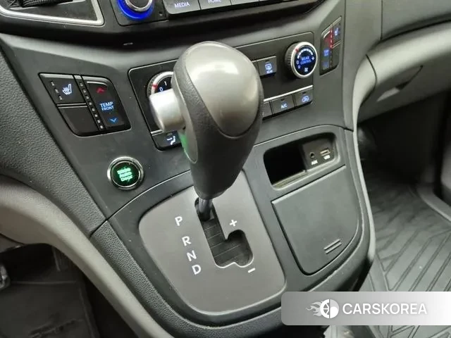 Hyundai The New Grand Starex id 3504807 из Кореи 16