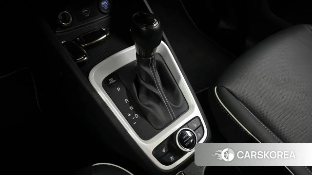 Hyundai Venue id 3923999 из Кореи 19