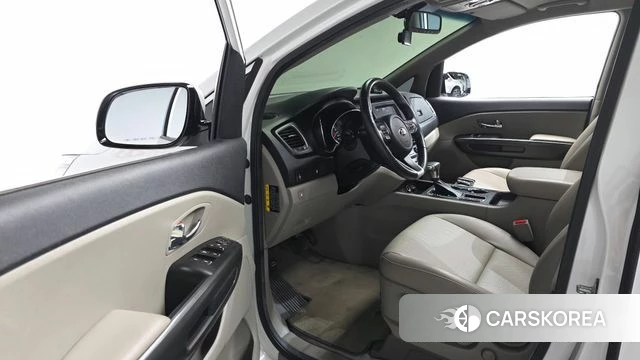 Kia The New Carnival id 4430499 из Кореи 30