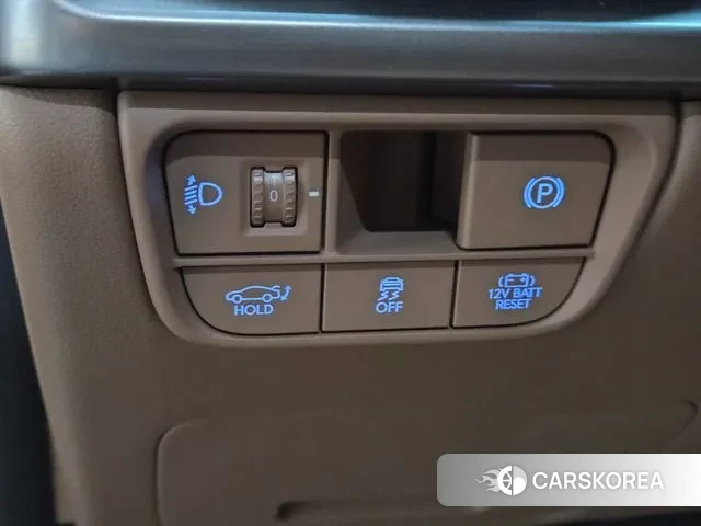 Hyundai Grandeur Hybrid (GN7) id 3585798 из Кореи 19