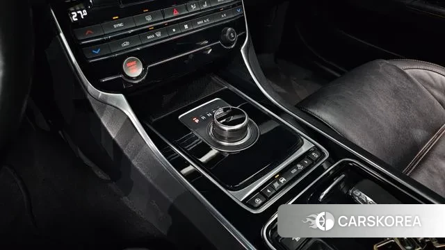 Jaguar XE id 3723698 из Кореи 19