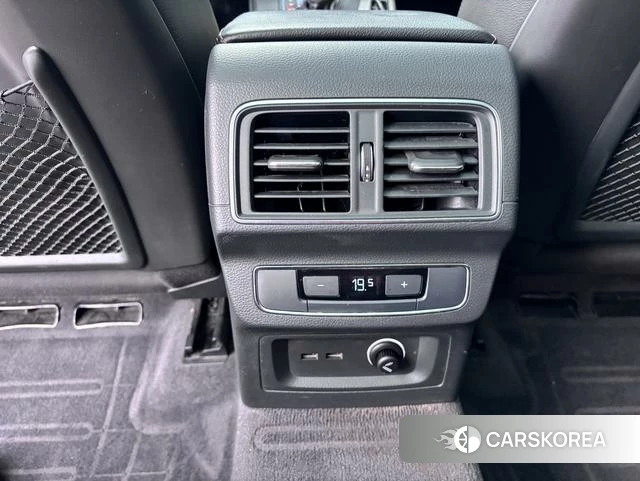 Audi Q5L id 4241417 из Китая 12