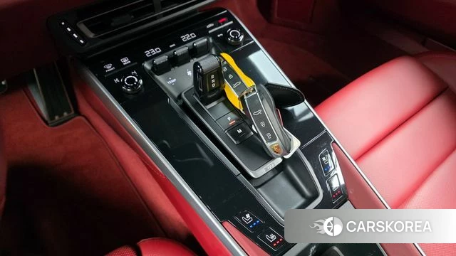 Porsche 911(992) id 3812908 из Кореи 19