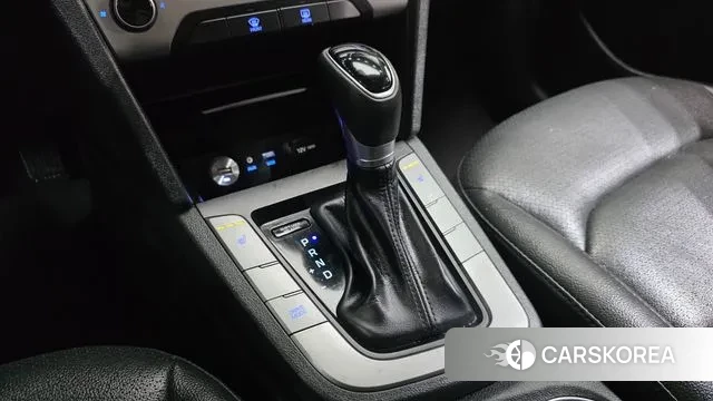 Hyundai Avante AD id 3703948 из Кореи 19