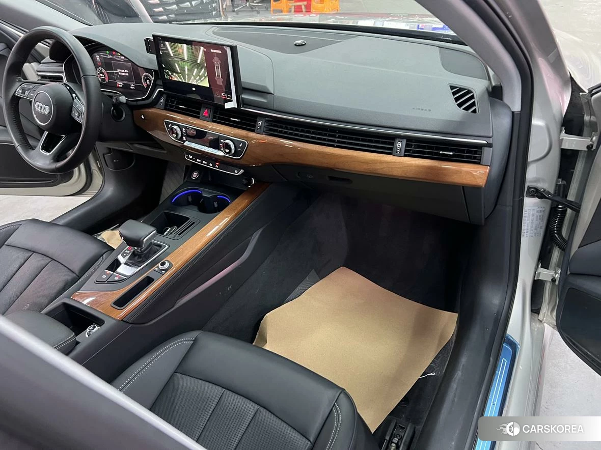 Audi A4L id 4453746 из Китая 11