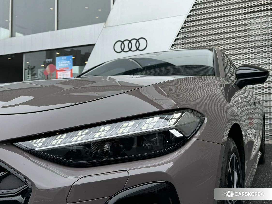 Audi A5L id 4440809 из Китая 19