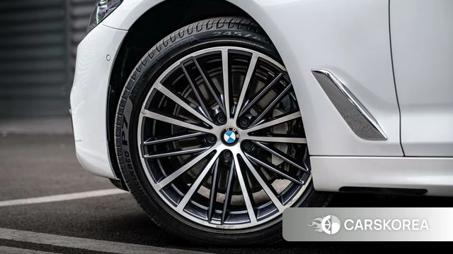 BMW 5 series id 4217509 из Китая 9