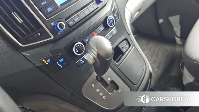 Hyundai The New Grand Starex id 3182720 из Кореи 19