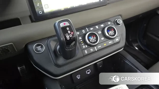 Land Rover Defender (L663) id 3764620 из Кореи 19