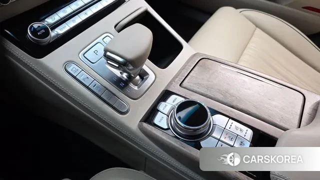 Genesis G90 id 3771948 из Кореи 19