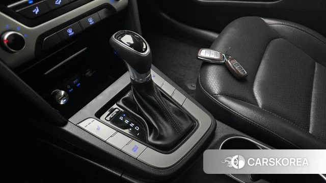 Hyundai Avante AD id 3886500 из Кореи 20