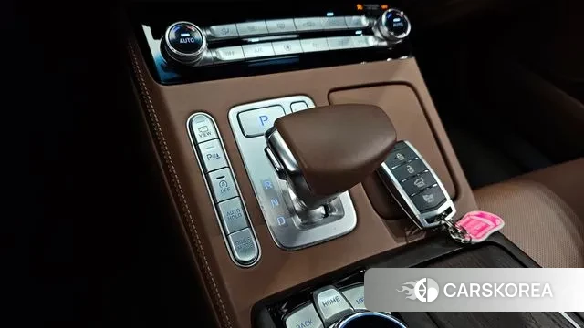 Genesis G90 id 3054734 из Кореи 19