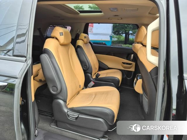 Kia Carnival 4th generation id 4383070 из Кореи 17