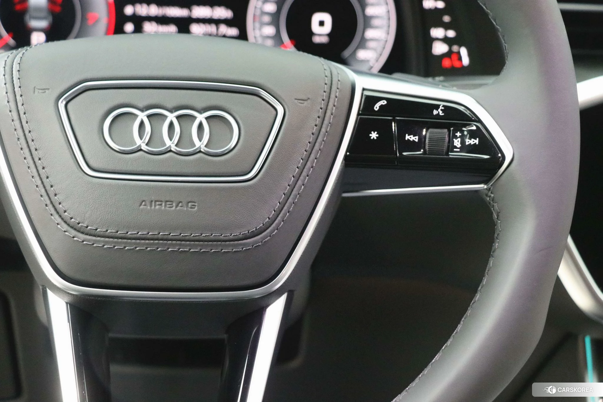 Audi A6L id 4505004 из Китая 31