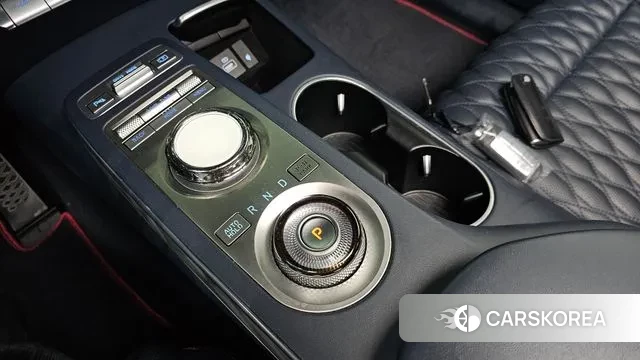 Genesis GV70 id 3427705 из Кореи 19