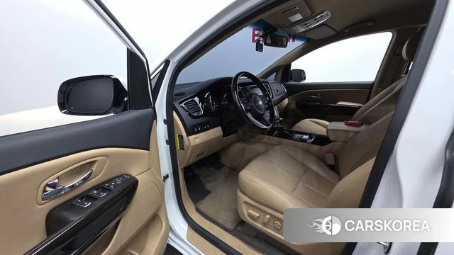Kia All New Carnival id 4882750 из Кореи 34