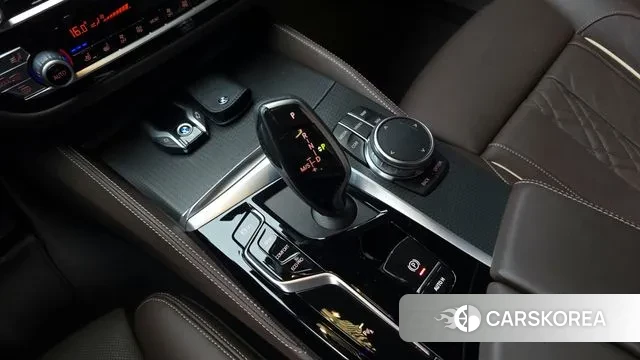 BMW 5 Series (G30) id 2979412 из Кореи 19