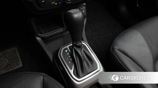 Jeep Renegade id 4603910 из Кореи 19