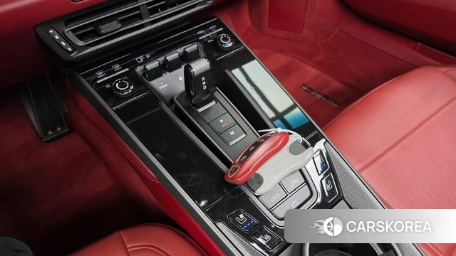 Porsche 911(992) id 4584439 из Кореи 19
