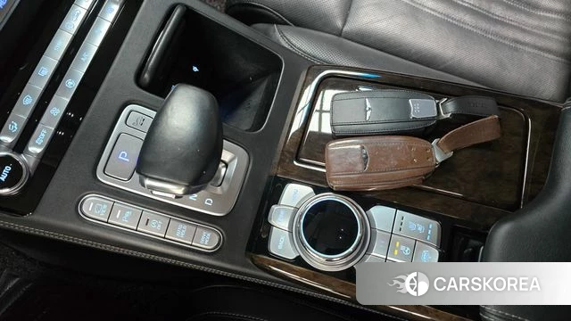 Genesis G90 id 4595682 из Кореи 19