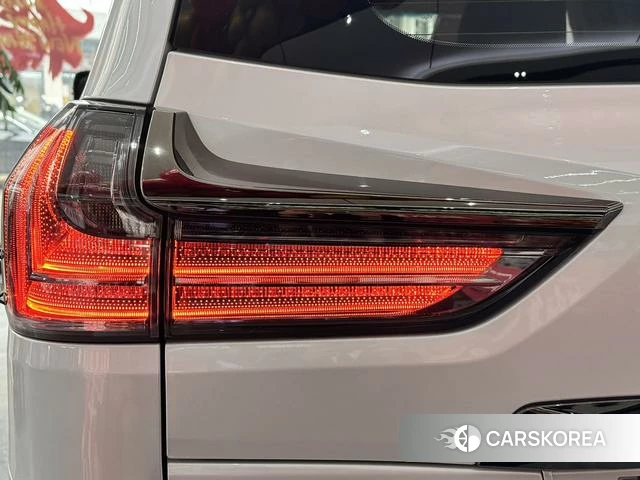Lexus LX id 4273766 из Китая 15