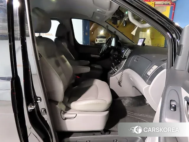 Hyundai The New Grand Starex id 3226518 из Кореи 19