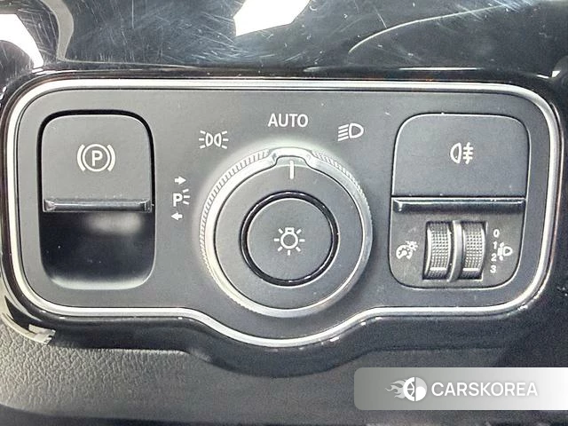 Mercedes-Benz Class A id 4307567 из Китая 21