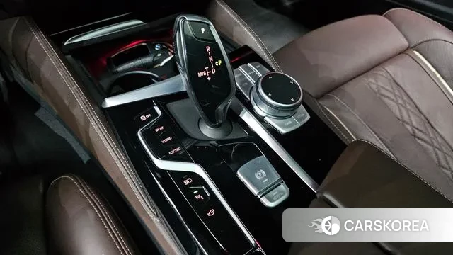 BMW 5 Series (G30) id 2915703 из Кореи 19