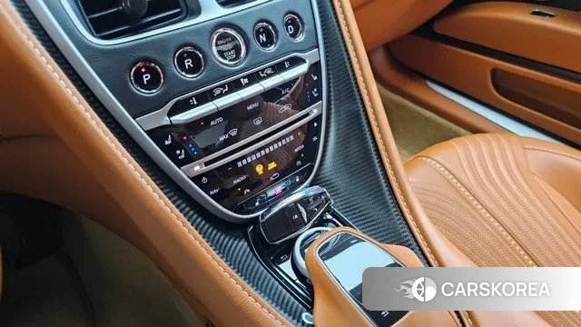 Aston Martin DB11 id 3000454 из Кореи 19