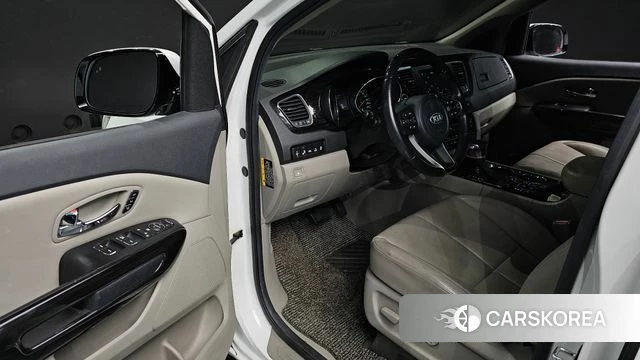 Kia The New Carnival id 4594773 из Кореи 32