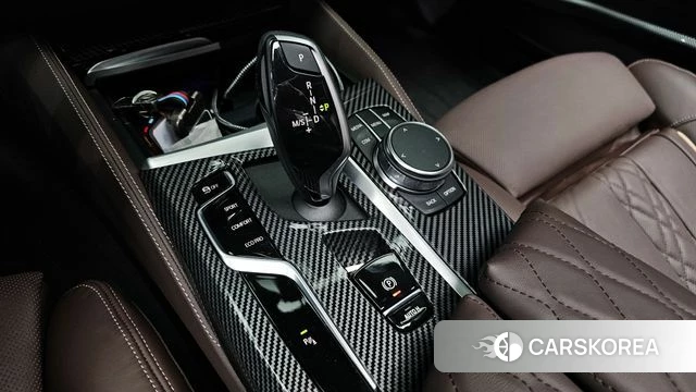 BMW 5 Series (G30) id 3838882 из Кореи 19