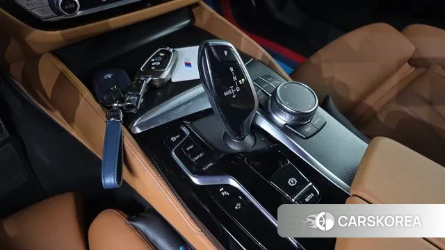 BMW 5 Series (G30) id 3104555 из Кореи 19