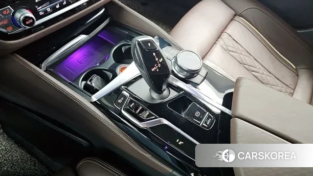 BMW 5 Series (G30) id 3645391 из Кореи 19