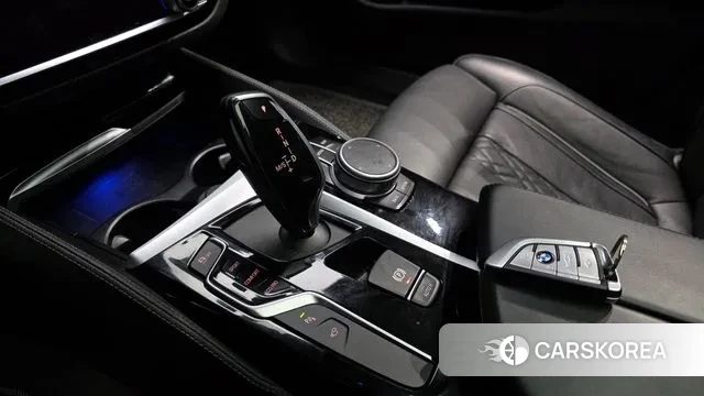 BMW 5 Series (G30) id 3344649 из Кореи 19