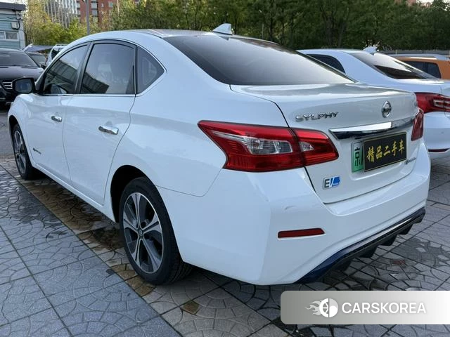 Nissan Sylphy Pure Electric id 4208211 из Китая 11