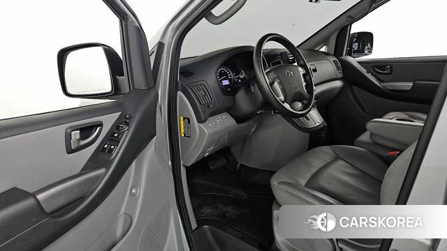 Hyundai The New Grand Starex id 4356389 из Кореи 30