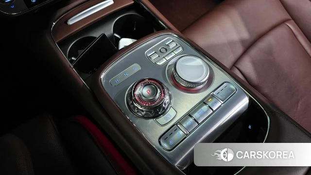 Genesis G90 (RS4) id 4423117 из Кореи 35