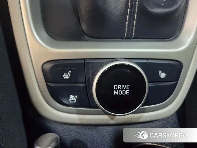 Hyundai Venue id 3379535 из Кореи 19