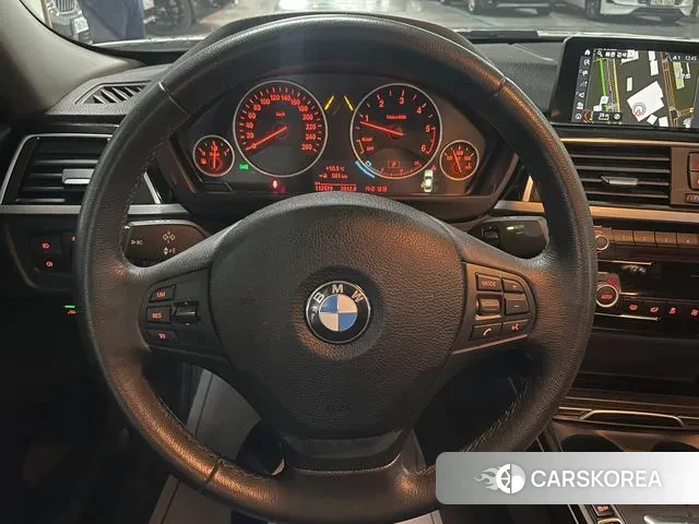 BMW 3 Series (F30) id 3319823 из Кореи 19