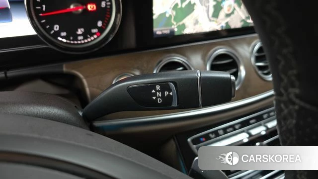 Mercedes-Benz E-Class W213 id 4459649 из Кореи 29