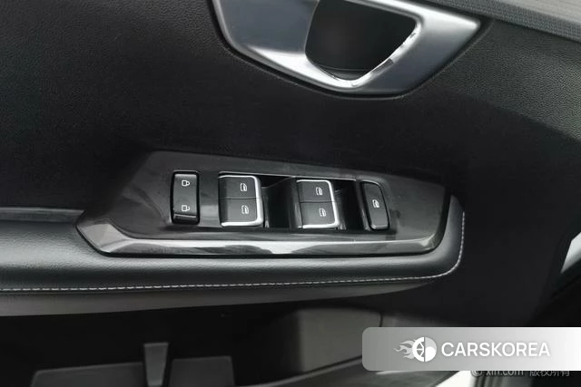 Wuling Automobile Wuling Xingchen id 4210667 из Китая 23