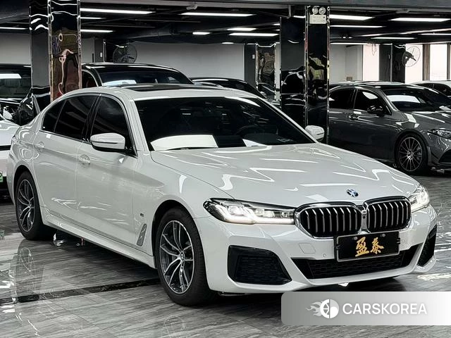 BMW 5 series PHEV id 4253857 из Китая 17