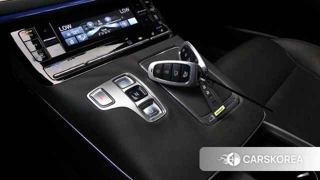 Hyundai The New Grandeur IG Hybrid id 4586277 из Кореи 32
